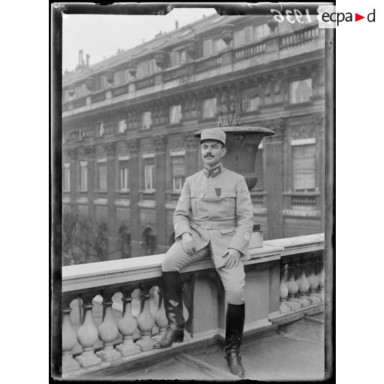 Paris, portrait. [légende d’origine]