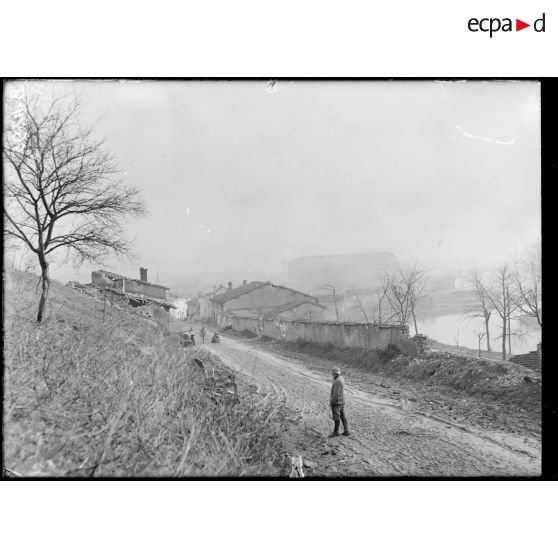 Belleville (Meuse), panorama près de la route de la gare. [légende d’origine]