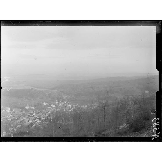 Près de Verzy (Marne). Panorama pris de l'observatoire du Sinaï. [légende d'origine]