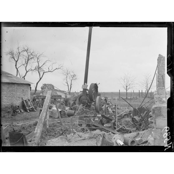 Sommesous (Marne). Ruines d'une ferme. [légende d'origine]