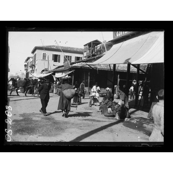 Port Saïd. Un coin du marché. [légende d'origine]