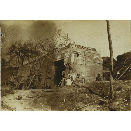 21 mars 1917. Ferme de Chantereine. P.C. du colonel devant Sancy (Aisne). Avons passé par le fort de Condé la ville de Condé, péripétie de nuit avec bicyclette en guise d'éclaireurs. [légende d'origine]