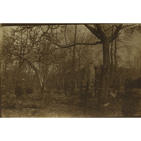 Cimetière boche à Chantereine. 17 mai 1917. [légende d'origine]