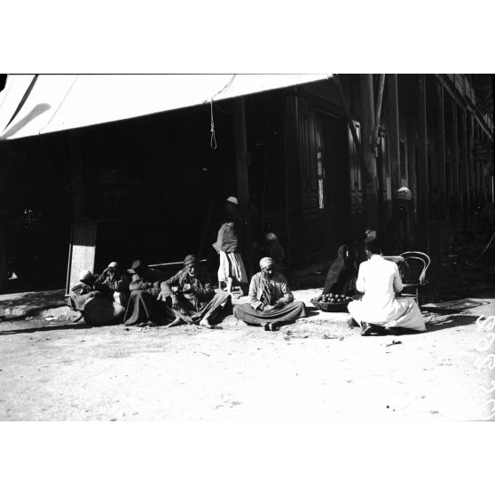 Port Saïd. Un coin du marché. [légende d'origine]