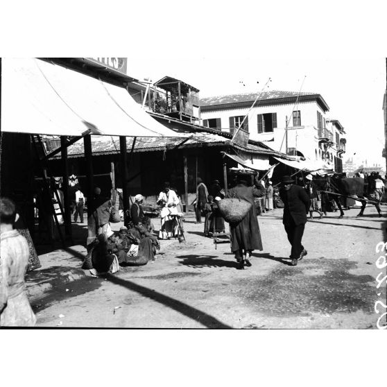 Port Saïd. Un coin du marché. [légende d'origine]