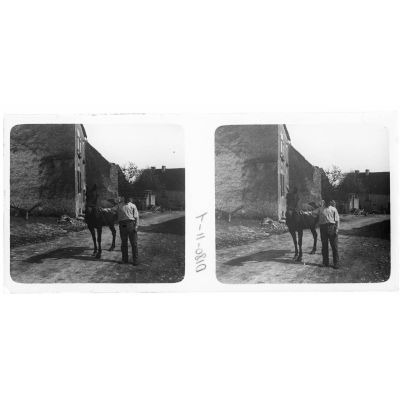 [Un homme et son cheval (J. Resler)].