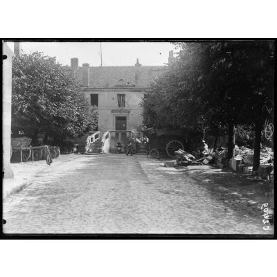 Verdun, Meuse. Collège Margueritte. La cour. (8.9.16) [légende d'origine].