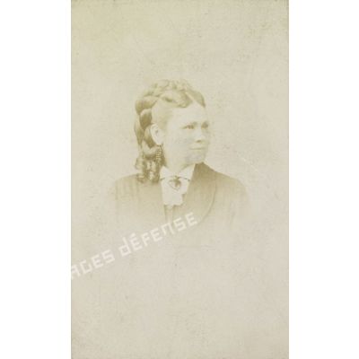 Archives photographiques de la famille Wormser (1854-2010) : photographies au format de carte de visite.