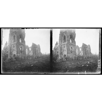 Villers-Bretonnes (Somme). Ruines de l'église. [légende d'origine]