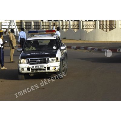 La police tchadienne fait partie aussi de la sécurité de la course.