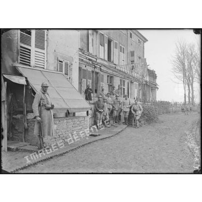 Port-sur-Seille (Meurthe-et-Moselle). PC du 150e d’infanterie (5e bataillon, commandant de Roncy). [légende d’origine]