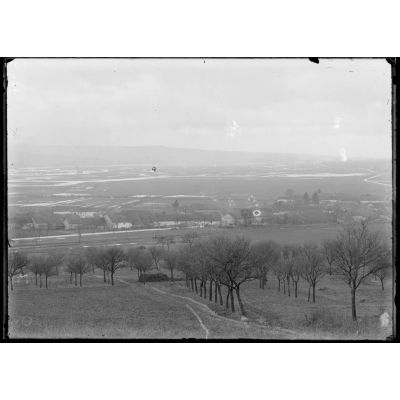 Panorama de Dugny, la Meuse débordée (près du fort de Dugny). [légende d'origine]