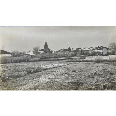 [Le village de Manonviller en hiver].