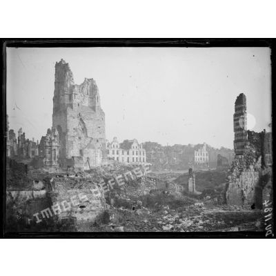 Arras, Pas-de-Calais, ruine du Beffroi. [légende d'origine]