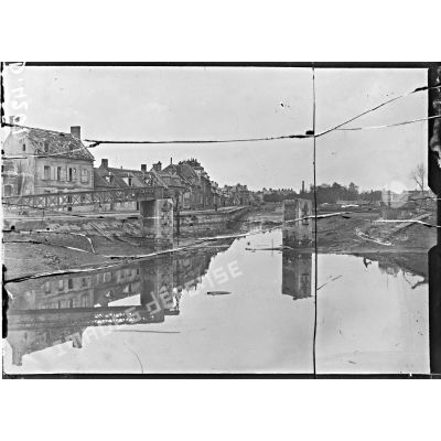 Pont-l'évêque (Oise). Le pont détruit. [légende d'origine]