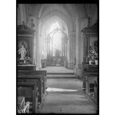 Chaudardes, Aisne, église (intérieur). [légende d'origine]
