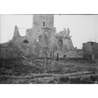 [Eglise de Bétheny en ruines, 29 novembre 1915.]