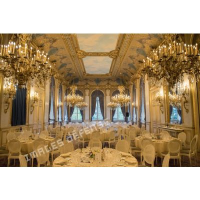 Salle d'honneur mise à disposition d'un gala caritatif au profit des orphelins de la Marine nationale au Quai d'Orsay.