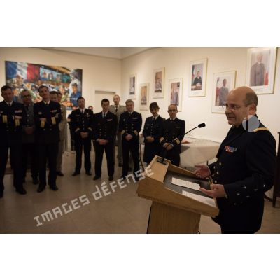 Discours de l'amiral Christophe Prazuck, chef d'état-major de la Marine, en présence d'autorités militaires et civiles lors de l'inauguration d'une coursive au nom de l'amiral Castex au Centre des hautes études militaires.