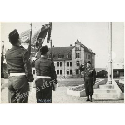 Prise de commandement du 37e bataillon d'ouvrages (37e BO) par le lieutenant-colonel Gourand.