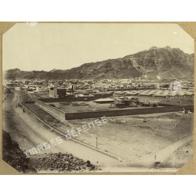 Ville de Steamer Point près d'Aden. [légende d'origine]