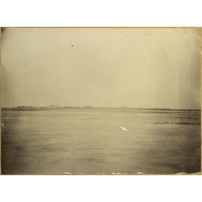 [Chine, 1887-1891. Panorama des environs de l'embouchure du Peï Ho].
