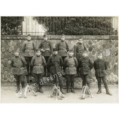 Les musiciens du 11e régiment d'artillerie lourde coloniale (11e RALC).
