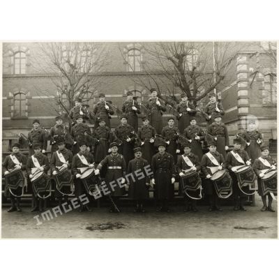 Les musiciens du 158e régiment d'infanterie à la fin des années 1930.