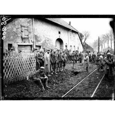 Recologne (Haute-Saône). Prisonniers faits à l'affaire d'Altkirch le 7 novembre 1917. [légende d'origine]