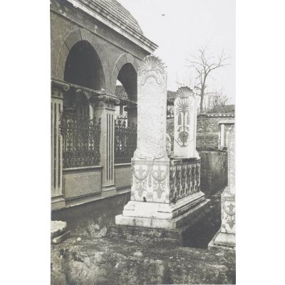 Salonique. Dans l'ancienne église Saint-Georges. Février 1919. [légende d'origine]