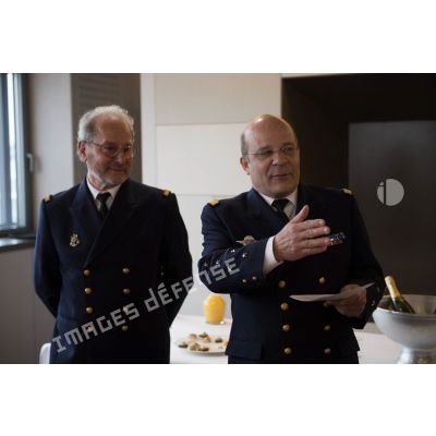 Discours de l'amiral Christophe Prazuck, CEMM (chef d'état-major de la Marine), lors de la cérémonie d'intronisation des POM (peintres officiels de la Marine) au Ministère des Armées.