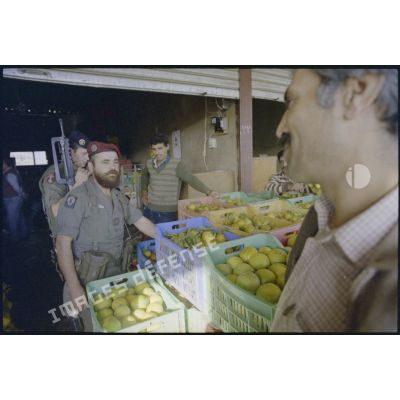 Achat au marché de Beyrouth.