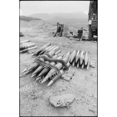 Munitions d'AML-90 pour séance d'instruction, Liban.