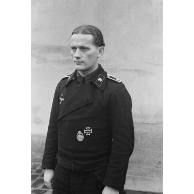 Portrait d'un sous-officier d'une unité blindée allemande.