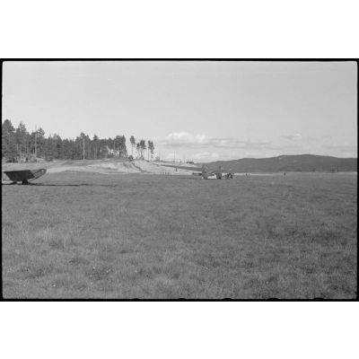 Vue générale sur le terrain d'aviation de Banak (Norvège) où s'est implanté le Luftlandegechwader 1 (8./LLG 1).