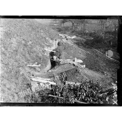 Les tranchées allemandes à Beaurains-lès-Noyon. [légende d'origine]