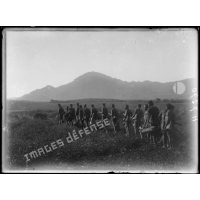 Banyo. La montagne de Banyo où eurent lieu les combatsdes 4 et 6 novembre 1915. [légende d'origine]