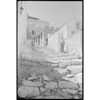Sur l'île de Naxos, un escalier dans le coeur d'un village.