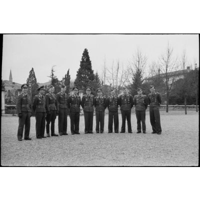 A Pordenone, les officiers du III./Lehrgeschwader 1.