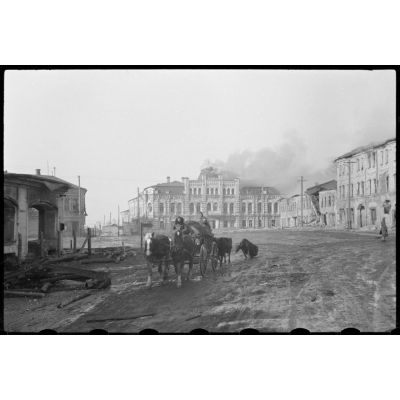 Le centre-ville de Wjasma (Viazma) durant la retraite allemande.