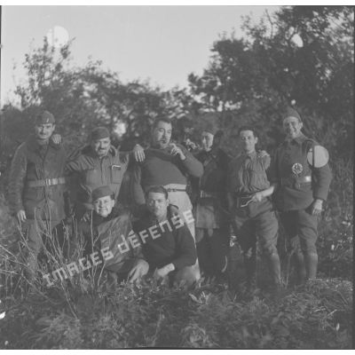 [Photographie de groupe d'artilleurs d'un groupe de DCA (défense contre avions) à Gavisse (Moselle).]