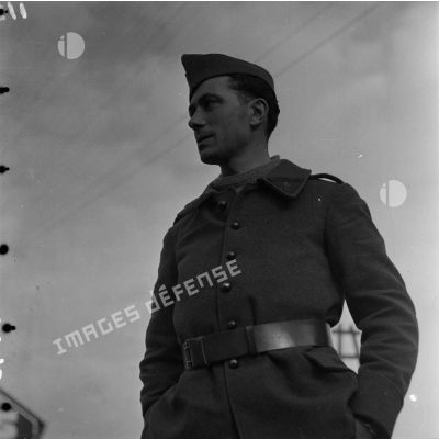 [Portrait du soldat (artilleur) Henri Goupy, cinéaste du SCA (service cinématographique de l'armée).]