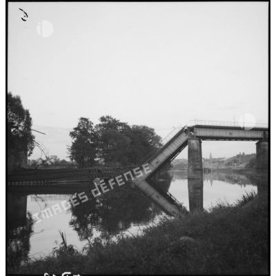 Plan général d'un pont détruit dans le secteur de la 4e armée.