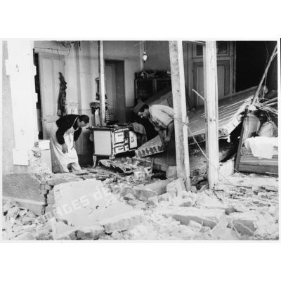 Plan général d'une maison détruite par un bombardement dans le secteur de la 5e armée.