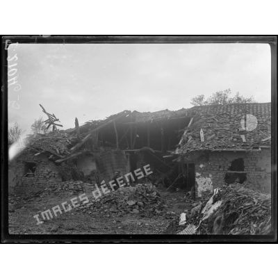 (Petorak). Maison bombardée. 20 octobre 1916. [légende d'origine]