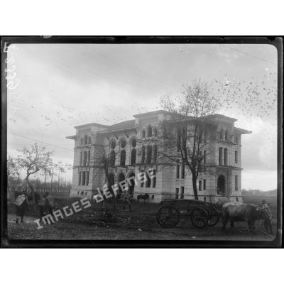 Monastir. Ancien Club des officiers turcs. 4-12-1916. [légende d'origine]
