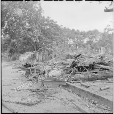 Les destructions dans le village de Thaï Nguyen.