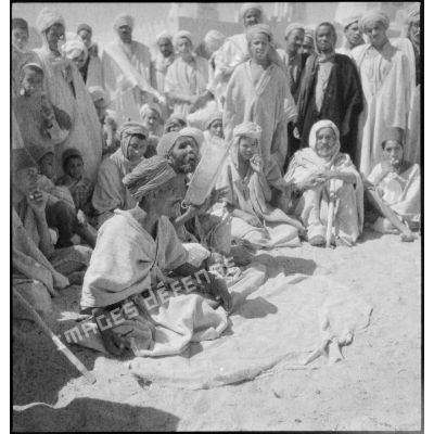 Membres de la tribu makhzen d'El Oued.