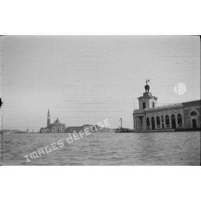 Venise. Nov[em]bre 1918. [légende d'origine]