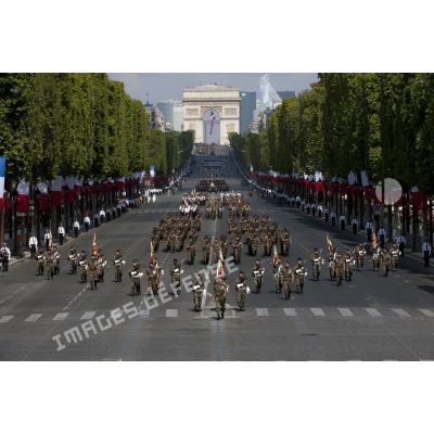 Défilé militaire du 14 juillet 2011 sur les Champs-Elysées.